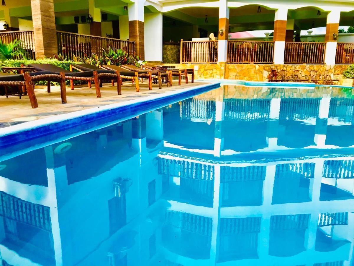 Zanoceanique Hotel Матемве Екстер'єр фото