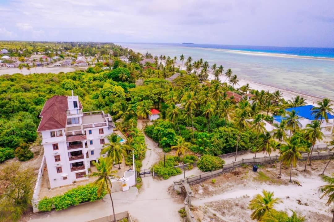 Zanoceanique Hotel Матемве Екстер'єр фото